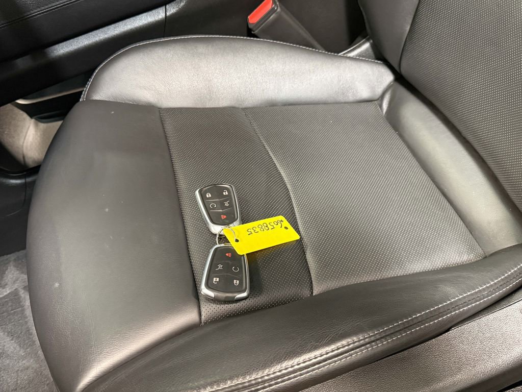 Used 2023 Cadillac XT6 Premium Luxury image 20