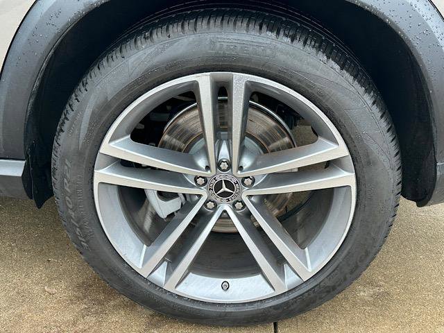 Used 2022 Mercedes-Benz GLE 450 4MATIC image 32