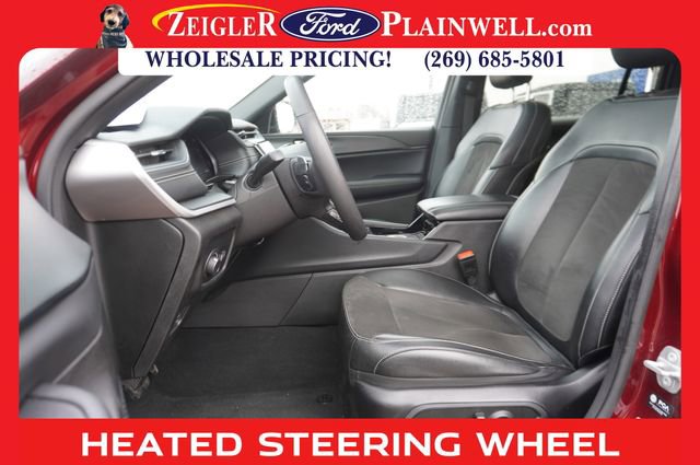 Used 2023 Jeep Grand Cherokee L Laredo image 19