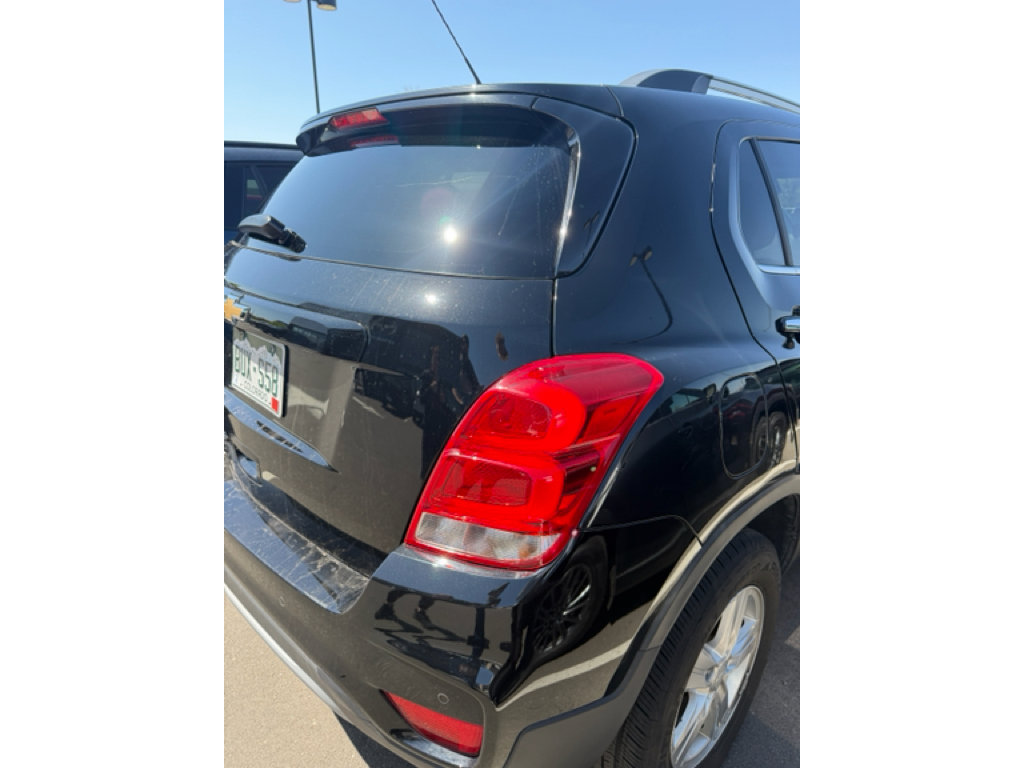 Used 2019 Chevrolet Trax LT w/ Driver Confidence Package image 3