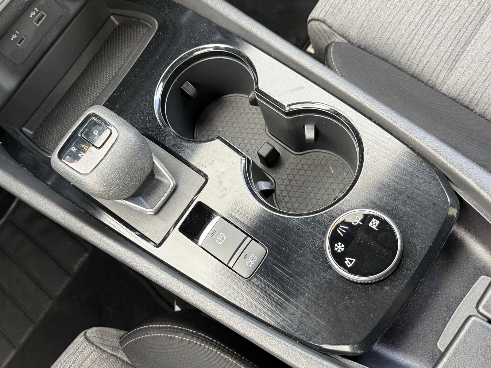 Used 2023 Nissan Rogue SV image 28