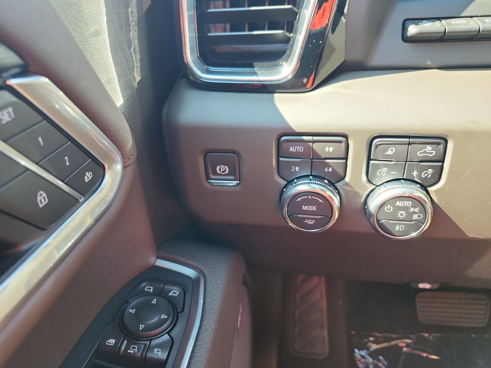 New 2026 GMC Sierra 2500 Denali w/ Denali Reserve Package image 20