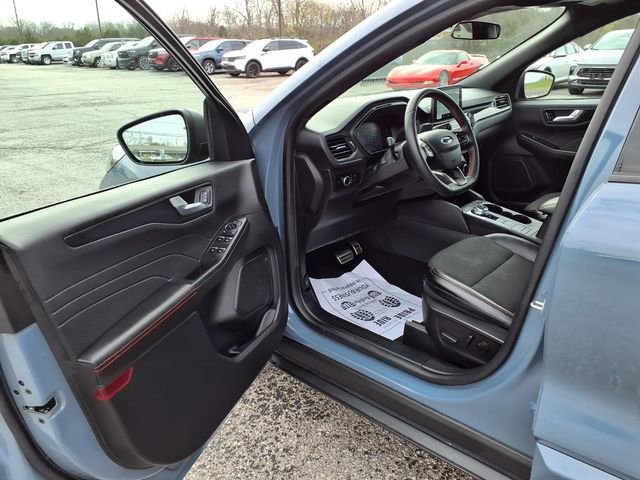 Used 2023 Ford Escape ST-Line image 43