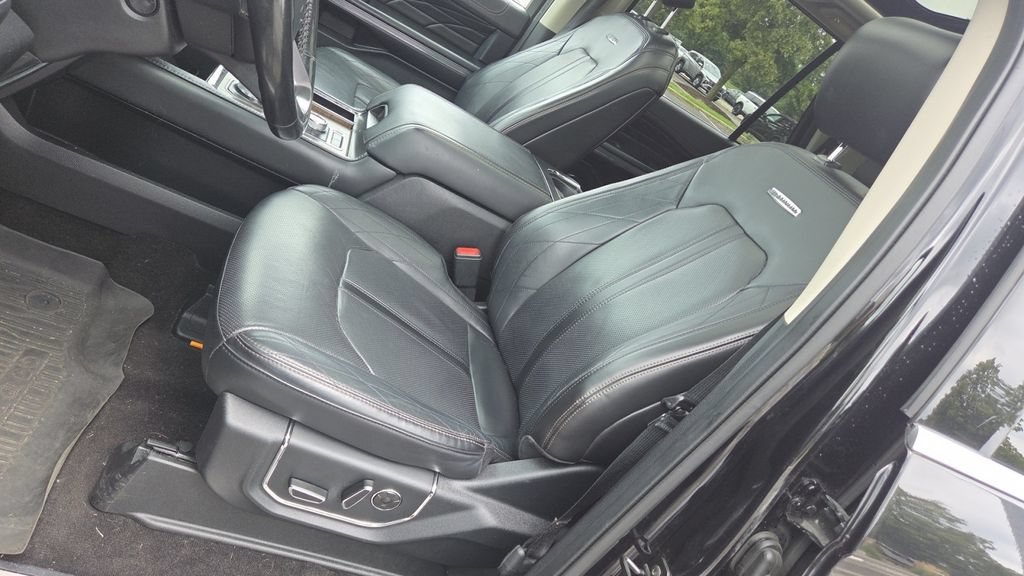 Used 2020 Ford Expedition Max Platinum AWD/4WD image 16