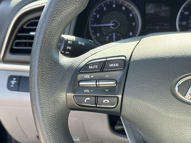 Used 2019 Hyundai Elantra SE FWD image 25