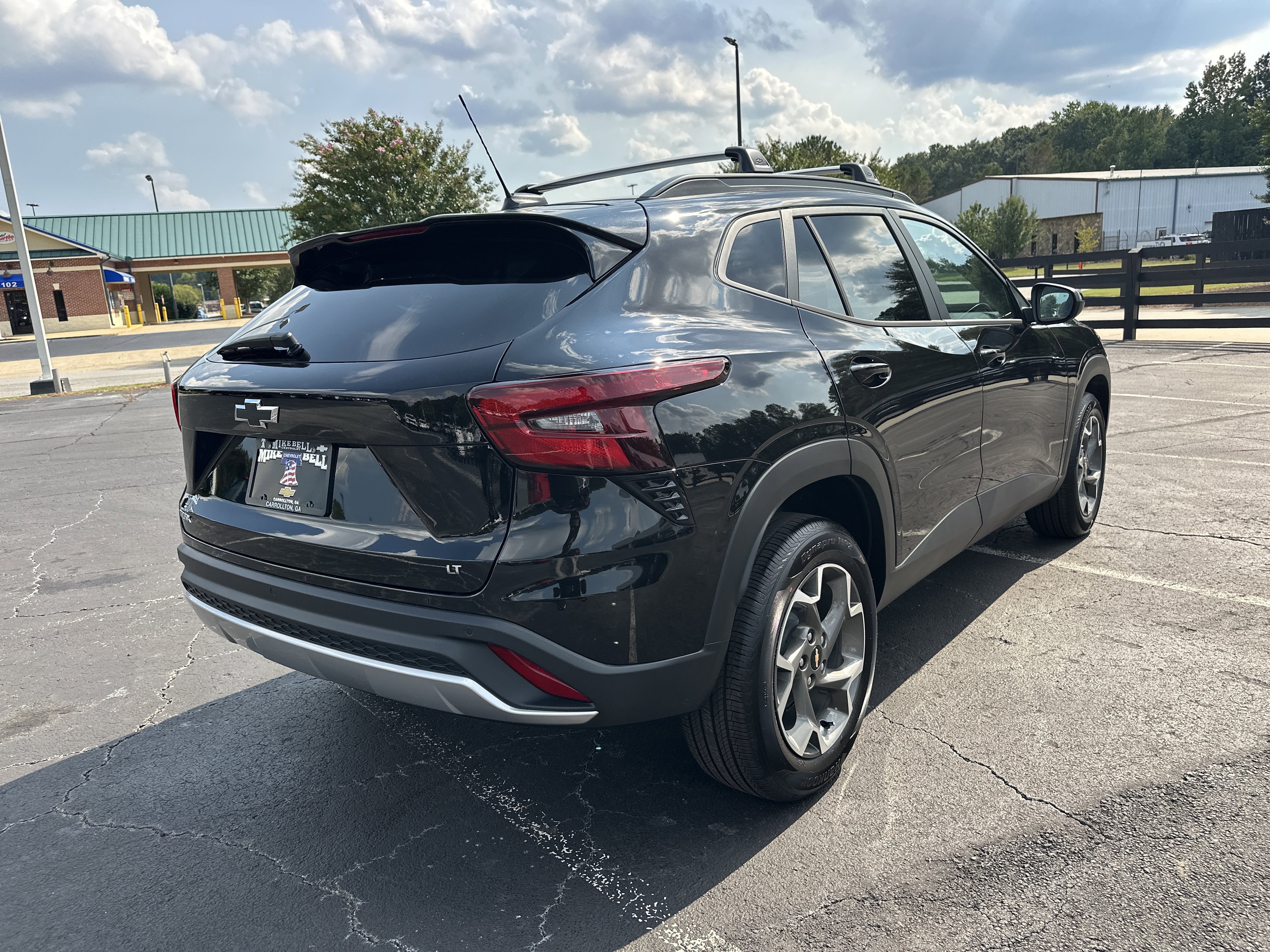 New 2026 Chevrolet Trax LT w/ Driver Confidence Package FWD image 9