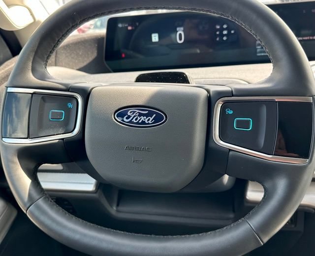 Used 2025 Ford Expedition Active AWD/4WD image 16