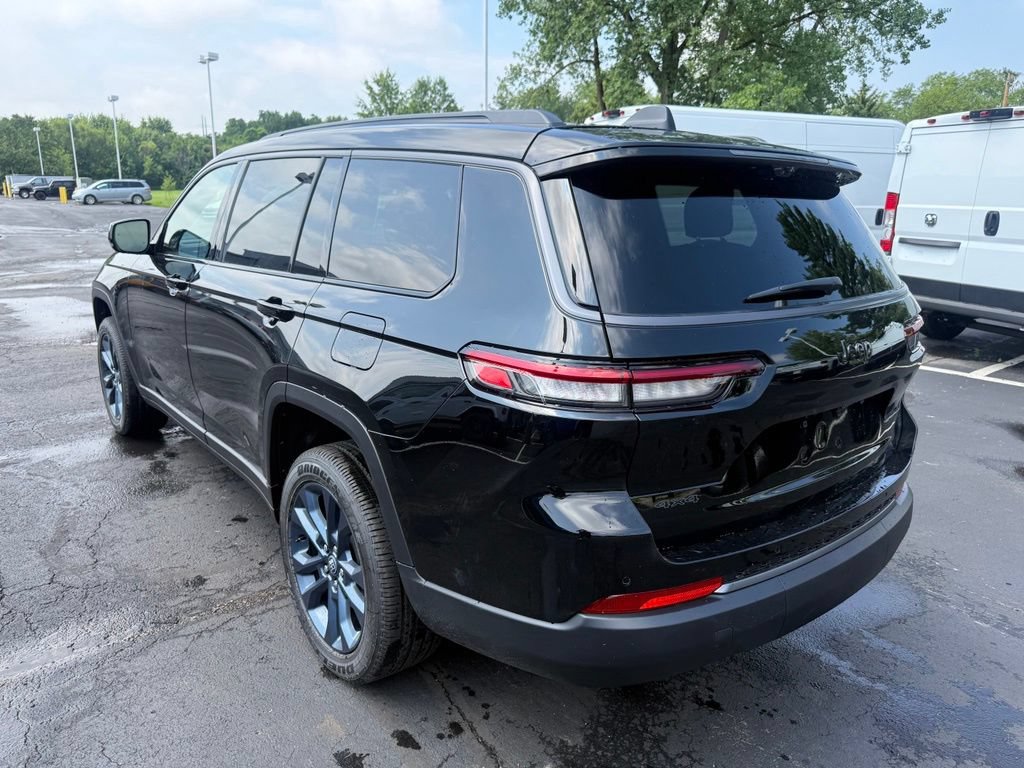 New 2026 Jeep Grand Cherokee L Limited AWD/4WD image 11