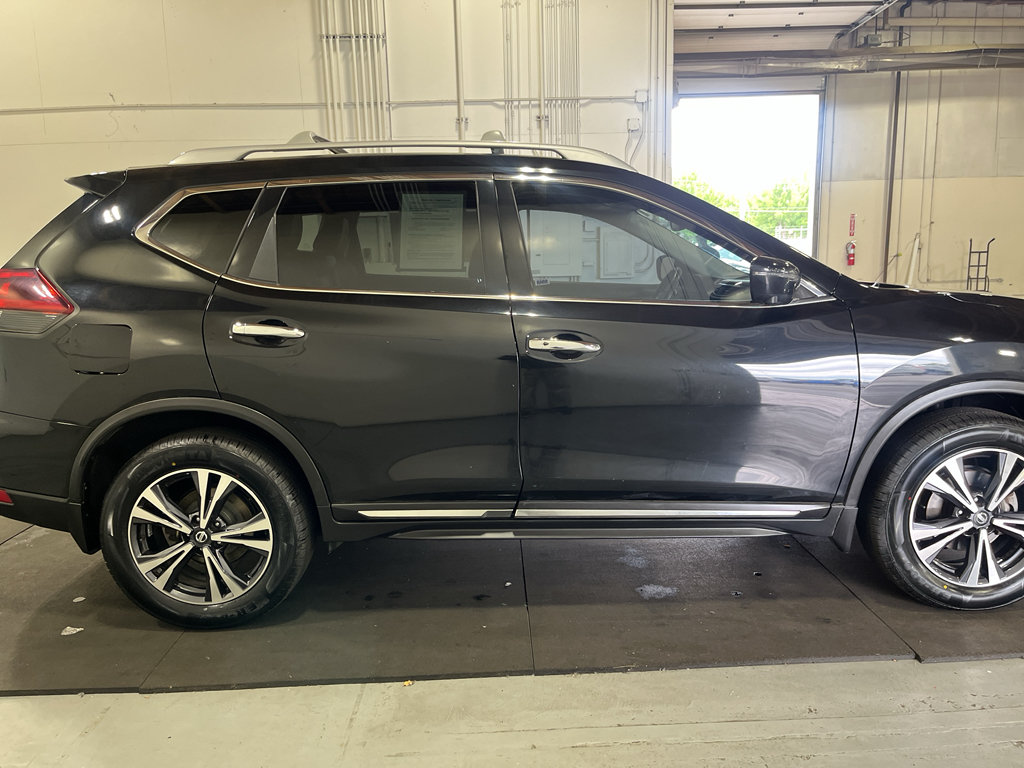 Used 2018 Nissan Rogue SL w/ Premium Package AWD/4WD image 5