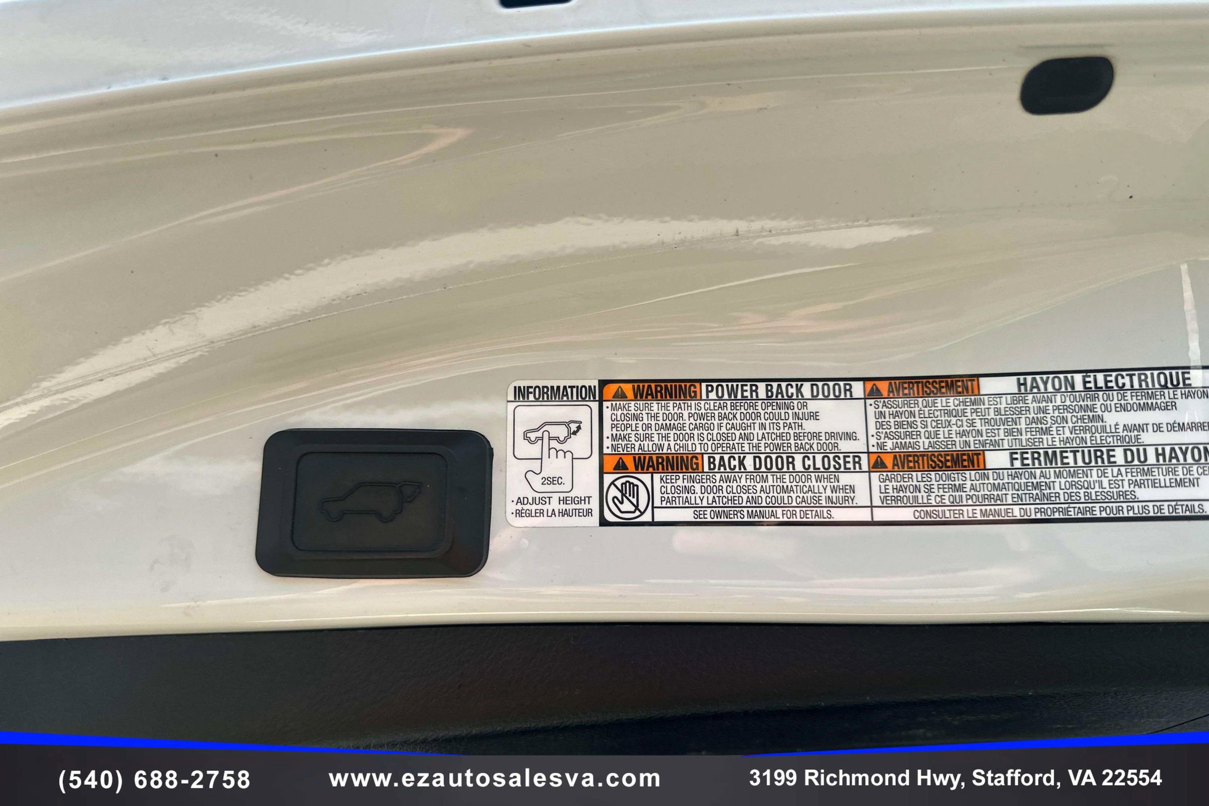 Used 2017 Toyota RAV4 SE image 12