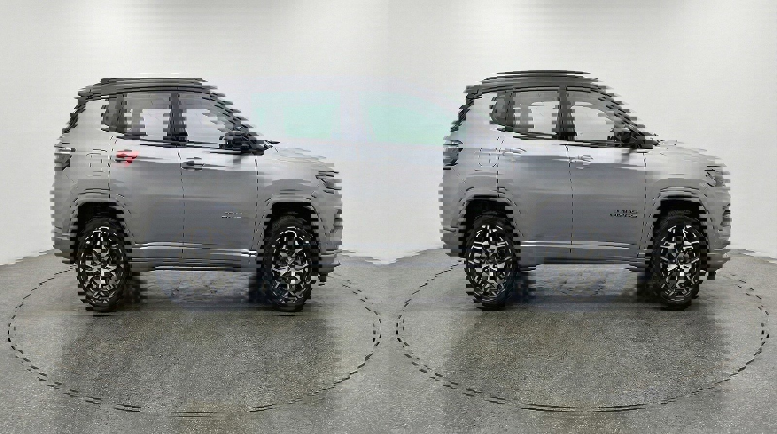 Used 2025 Jeep Compass Limited image 8