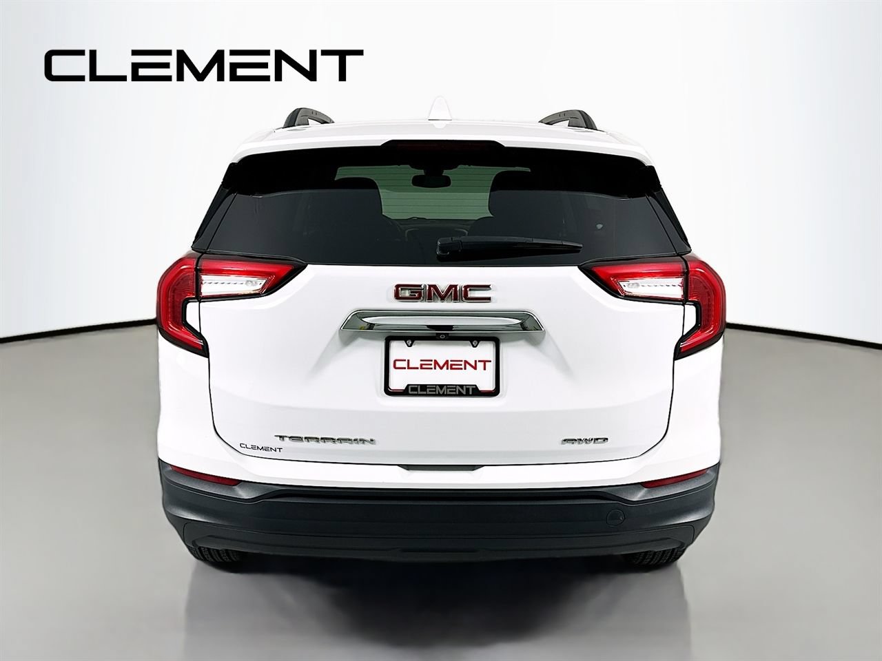 Used 2022 GMC Terrain SLE w/ Driver Convenience Package AWD/4WD image 8