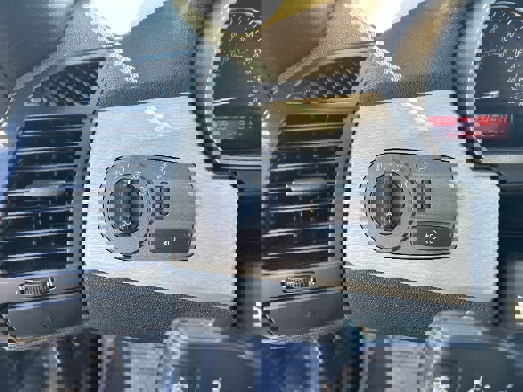 Used 2003 BMW Z4 3.0i image 6