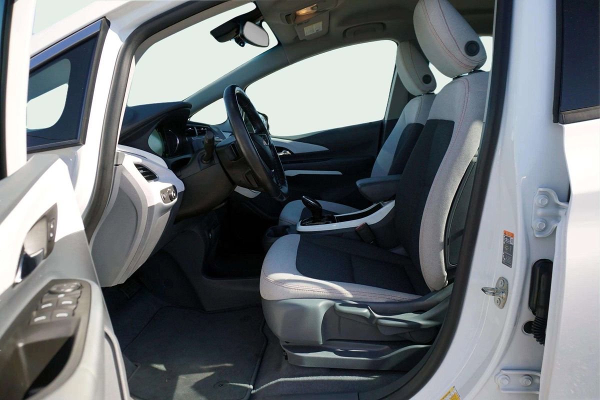 Used 2019 Chevrolet Bolt LT image 18