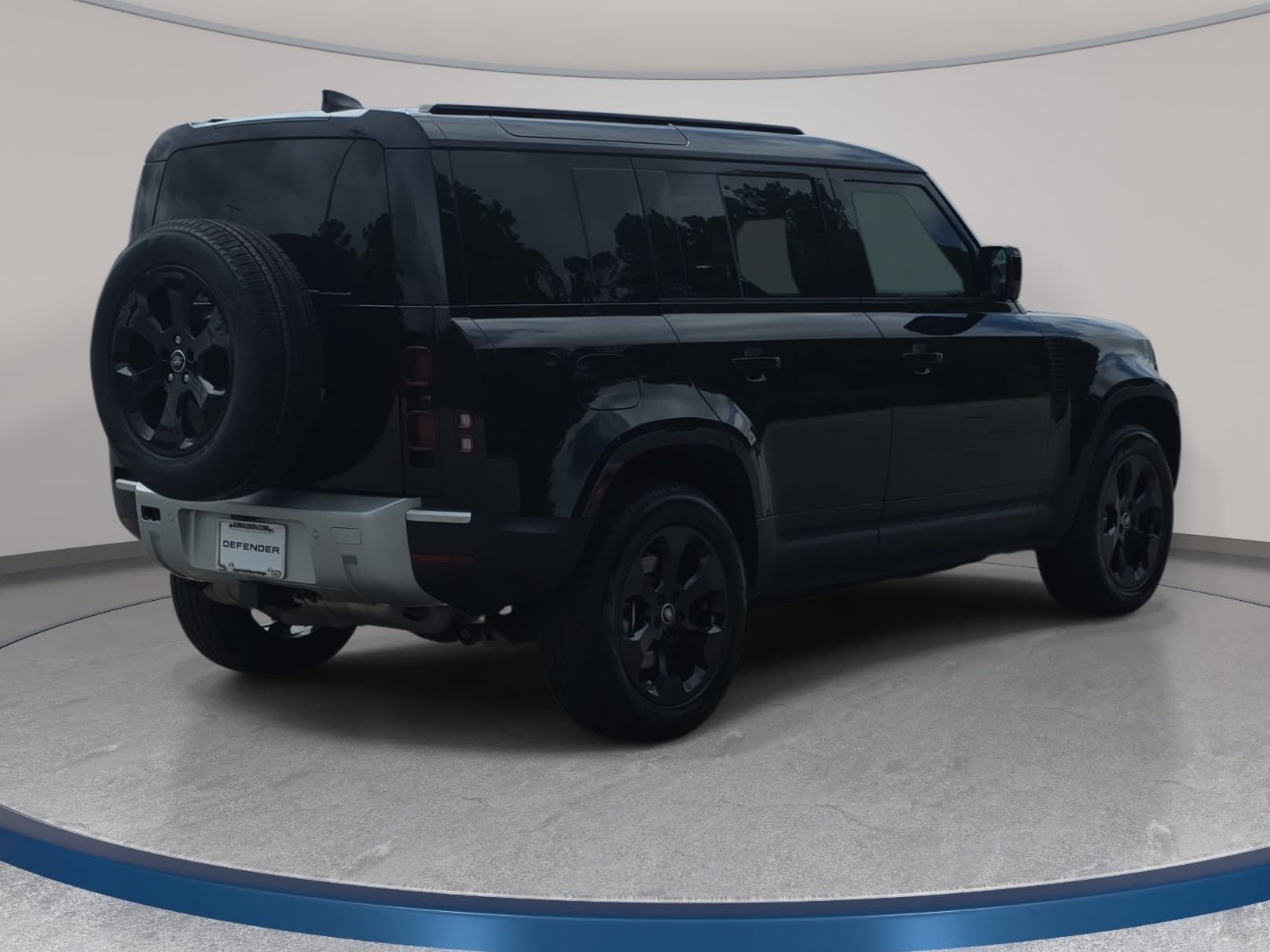 Certified 2025 Land Rover Defender 110 S AWD/4WD image 5