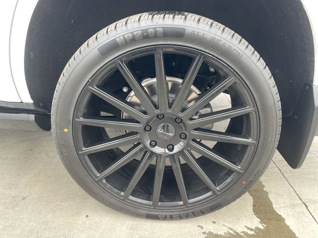 Used 2023 Chevrolet Tahoe Premier image 33