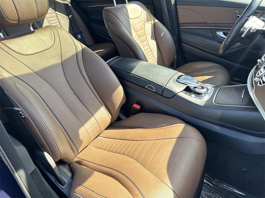 Used 2018 Mercedes-Benz S 560 Sedan w/ AMG Line Exterior image 24