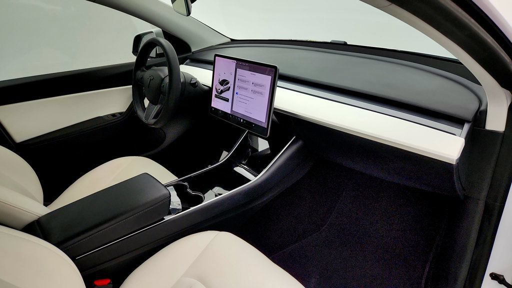 Used 2020 Tesla Model Y Long Range AWD/4WD image 30