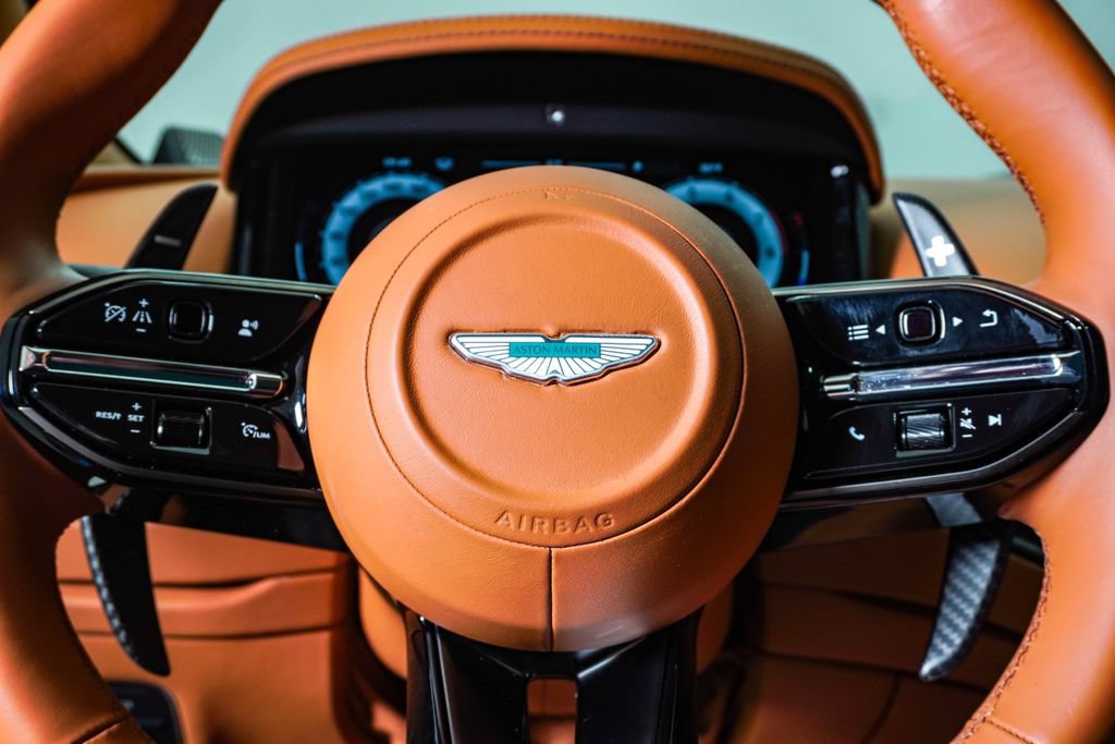 Used 2025 Aston Martin DB12 Coupe RWD image 26