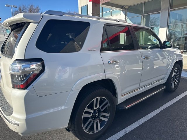 Used 2015 Toyota 4Runner Limited image 9