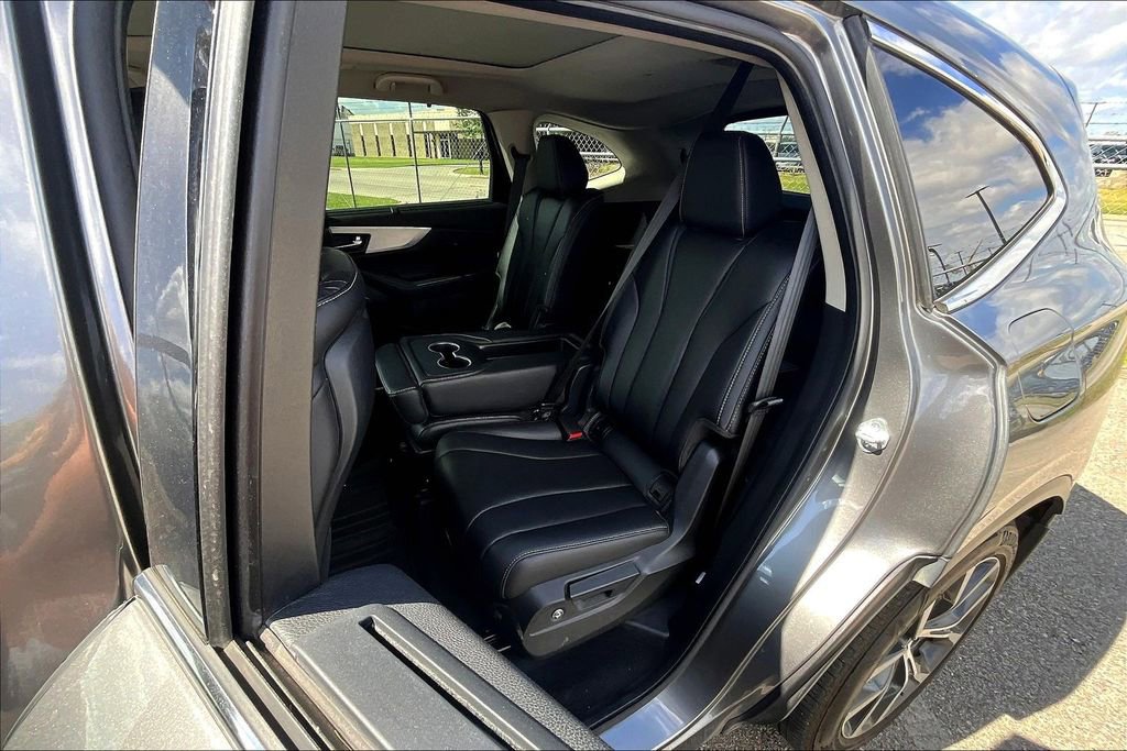 Used 2023 Acura MDX SH-AWD w/ Technology Package image 35