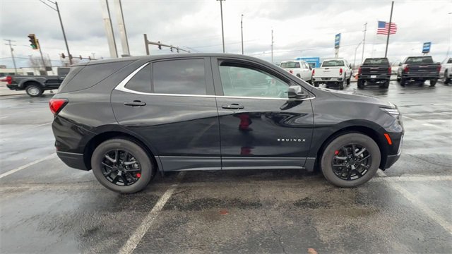 Used 2024 Chevrolet Equinox LT w/ LPO, Floor Liner Package image 9