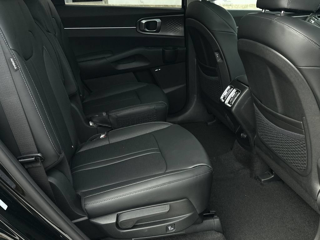 New 2026 Kia Sorento EX w/ EX Premium Package AWD/4WD image 14