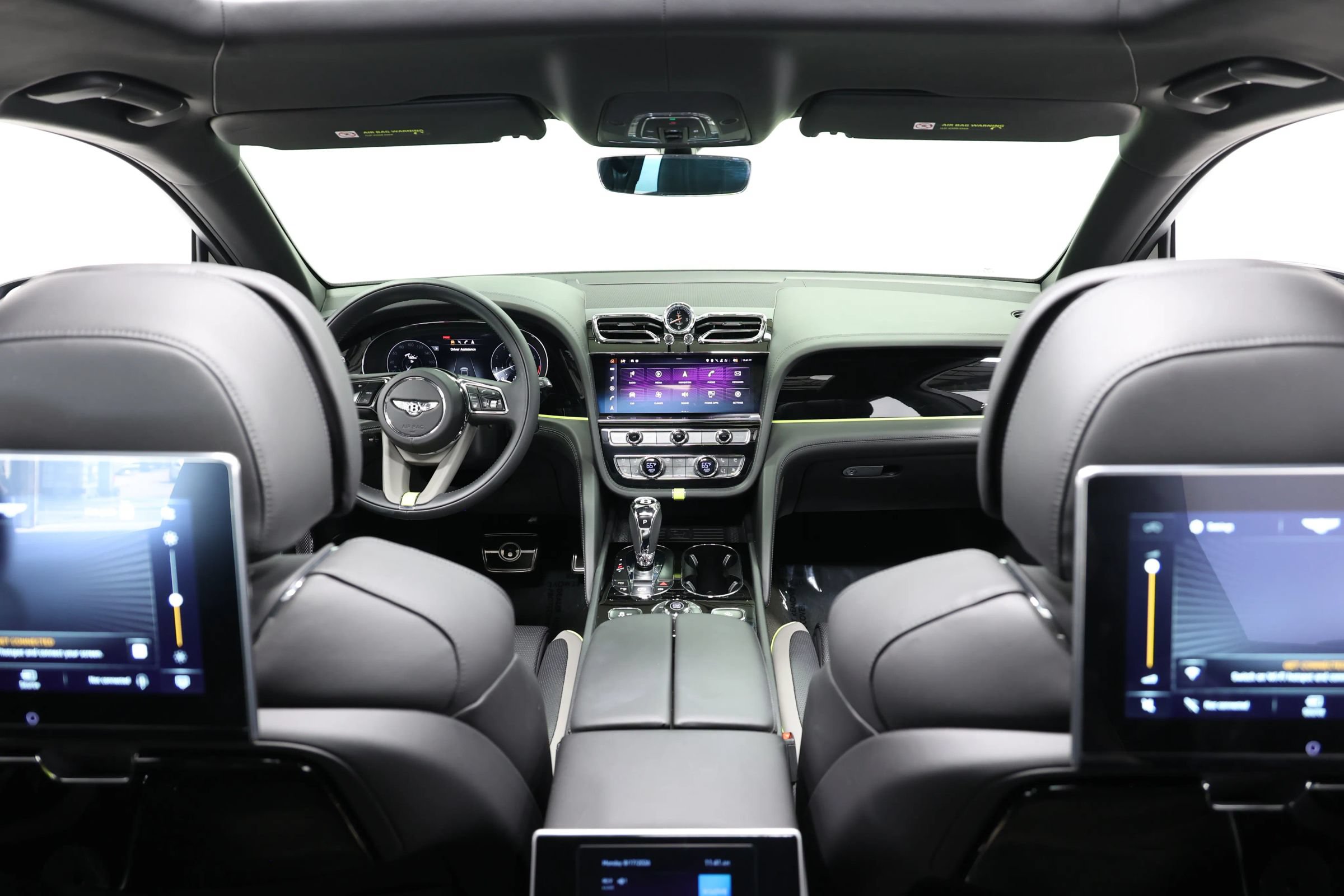 Used 2023 Bentley Bentayga Extended Wheelbase AWD/4WD image 29