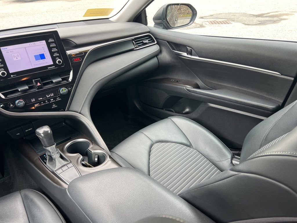Used 2022 Toyota Camry SE FWD image 23