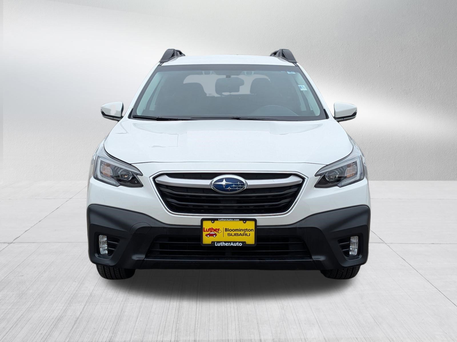 Used 2022 Subaru Outback Premium image 2
