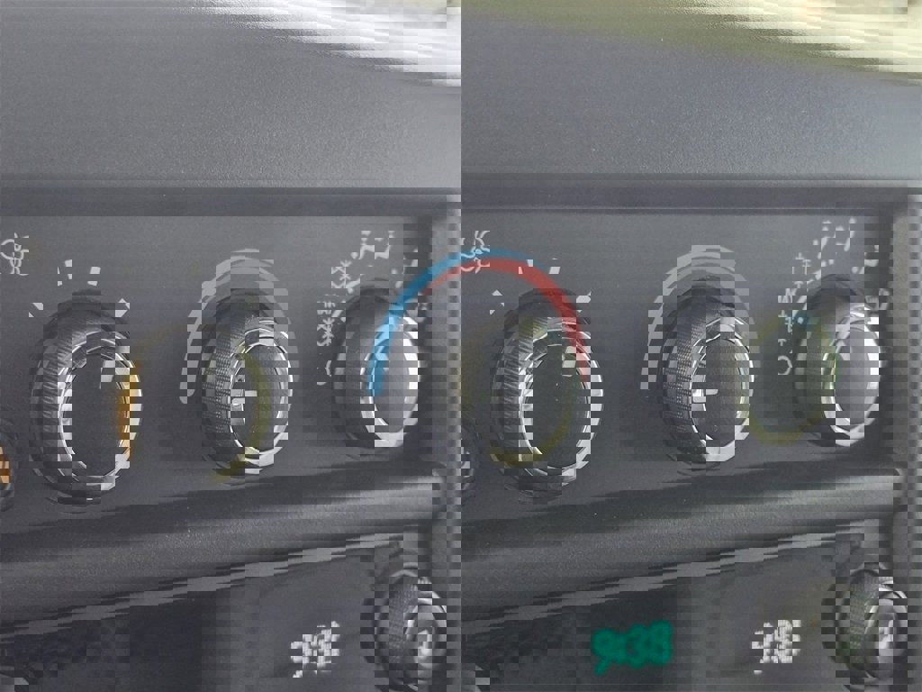 New 2025 Chevrolet Express 2500 w/ Communications Package image 17