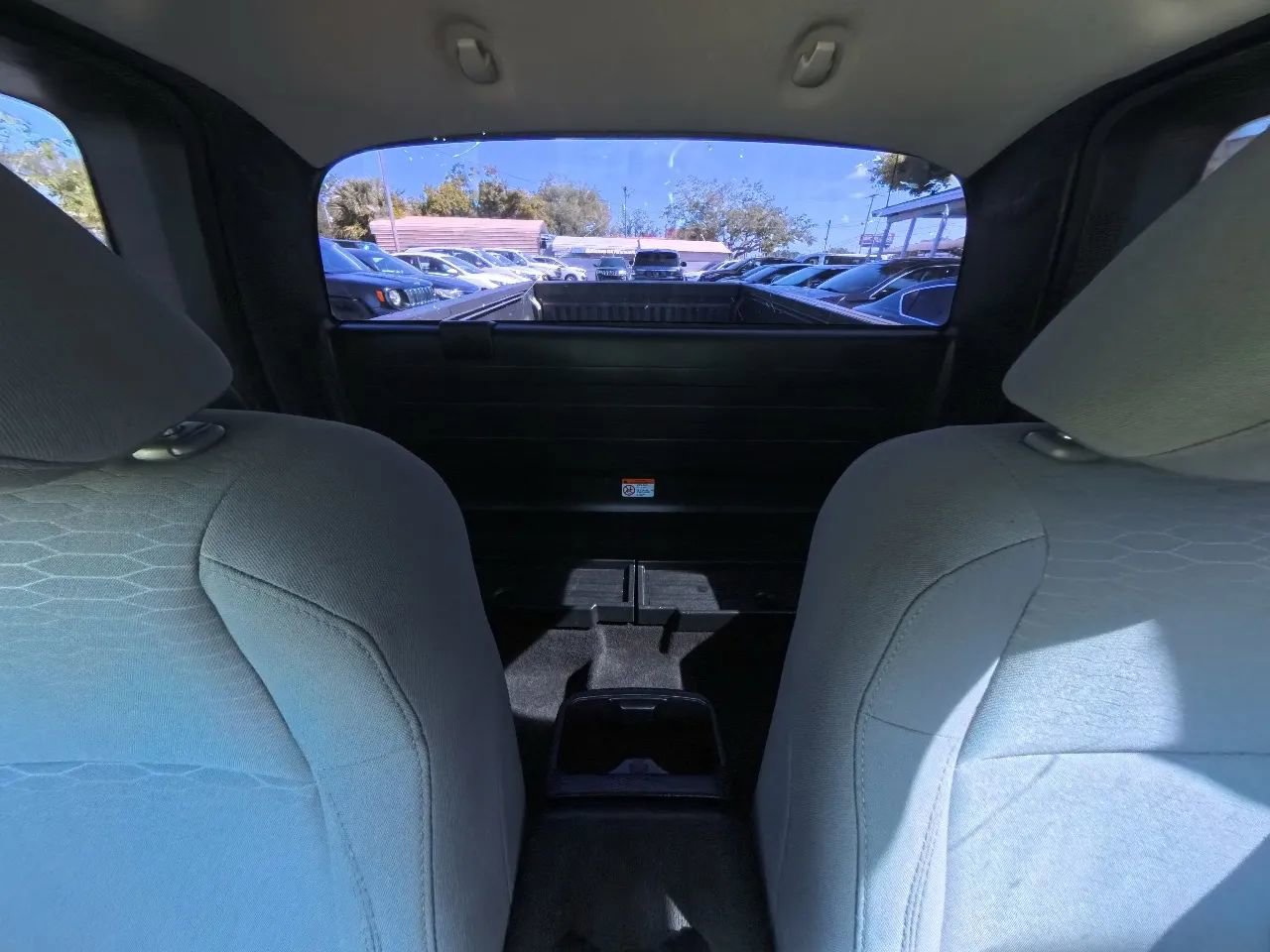 Used 2017 Toyota Tacoma SR image 27