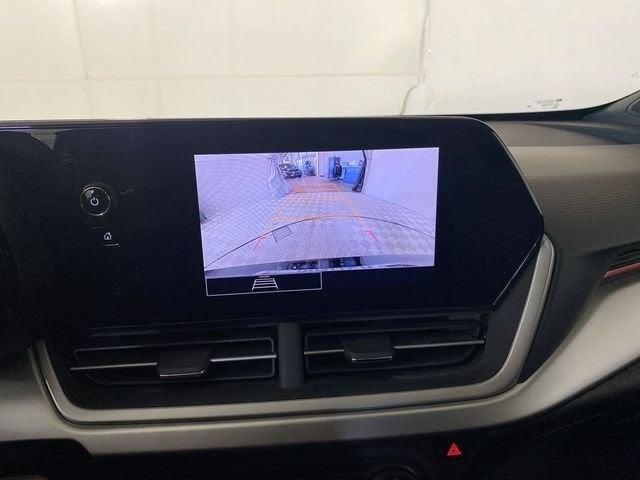 Used 2024 Chevrolet Trax RS w/ Driver Confidence Package FWD image 46