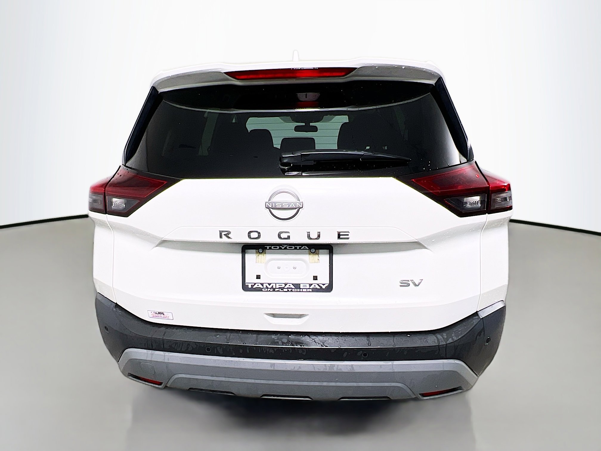 Used 2023 Nissan Rogue SV image 6