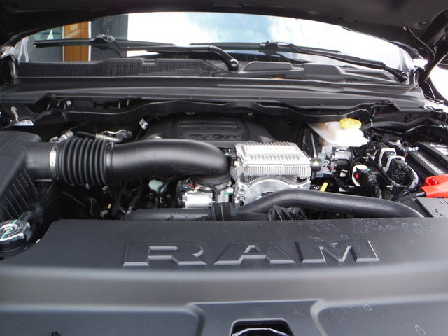New 2027 RAM 1500 4x4 Crew Cab image 9