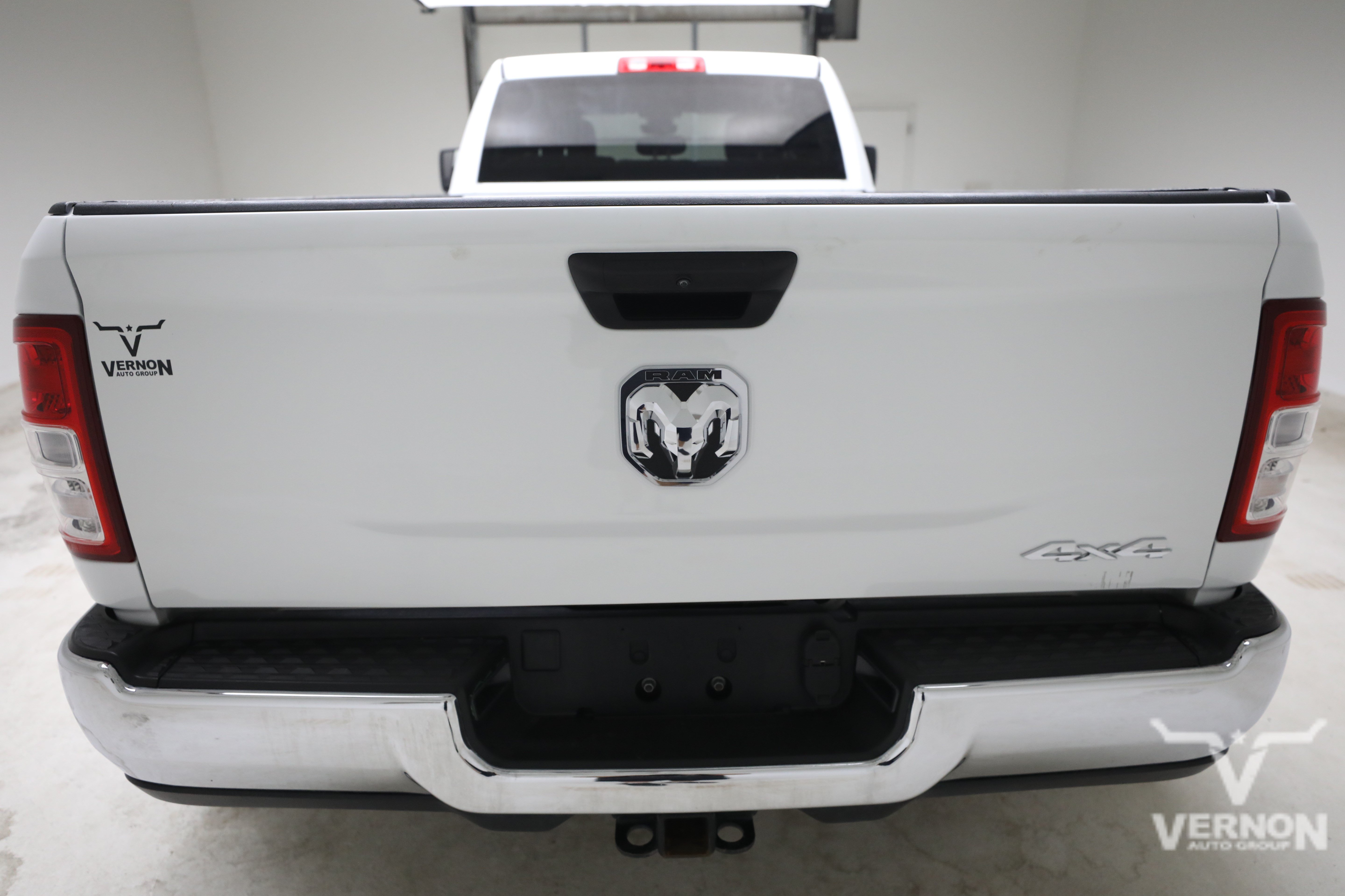 Used 2024 RAM 3500 Big Horn AWD/4WD image 4