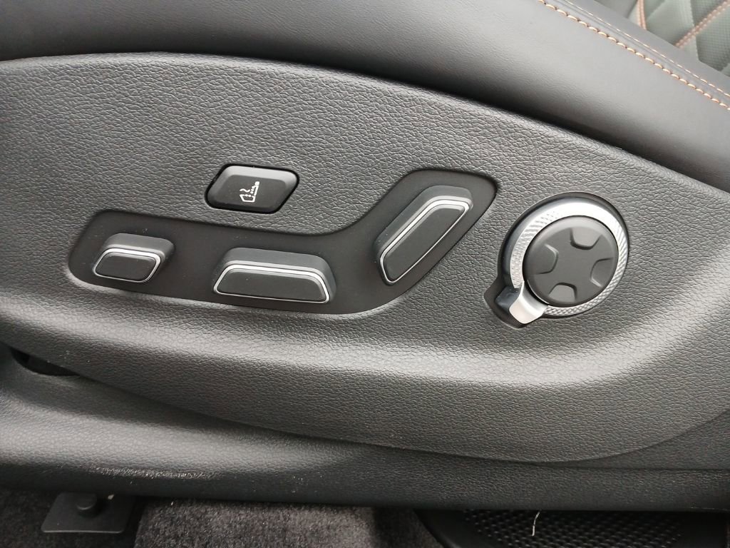 Used 2026 Genesis GV70 3.5T Sport Prestige image 23