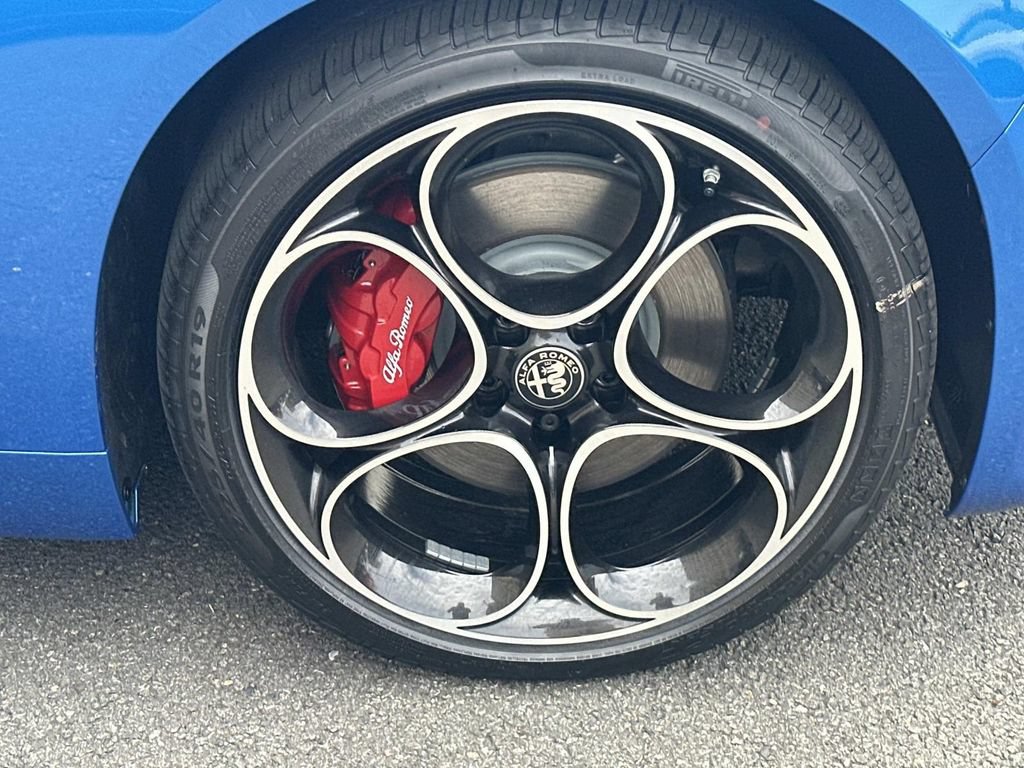 New 2026 Alfa Romeo Giulia AWD image 11