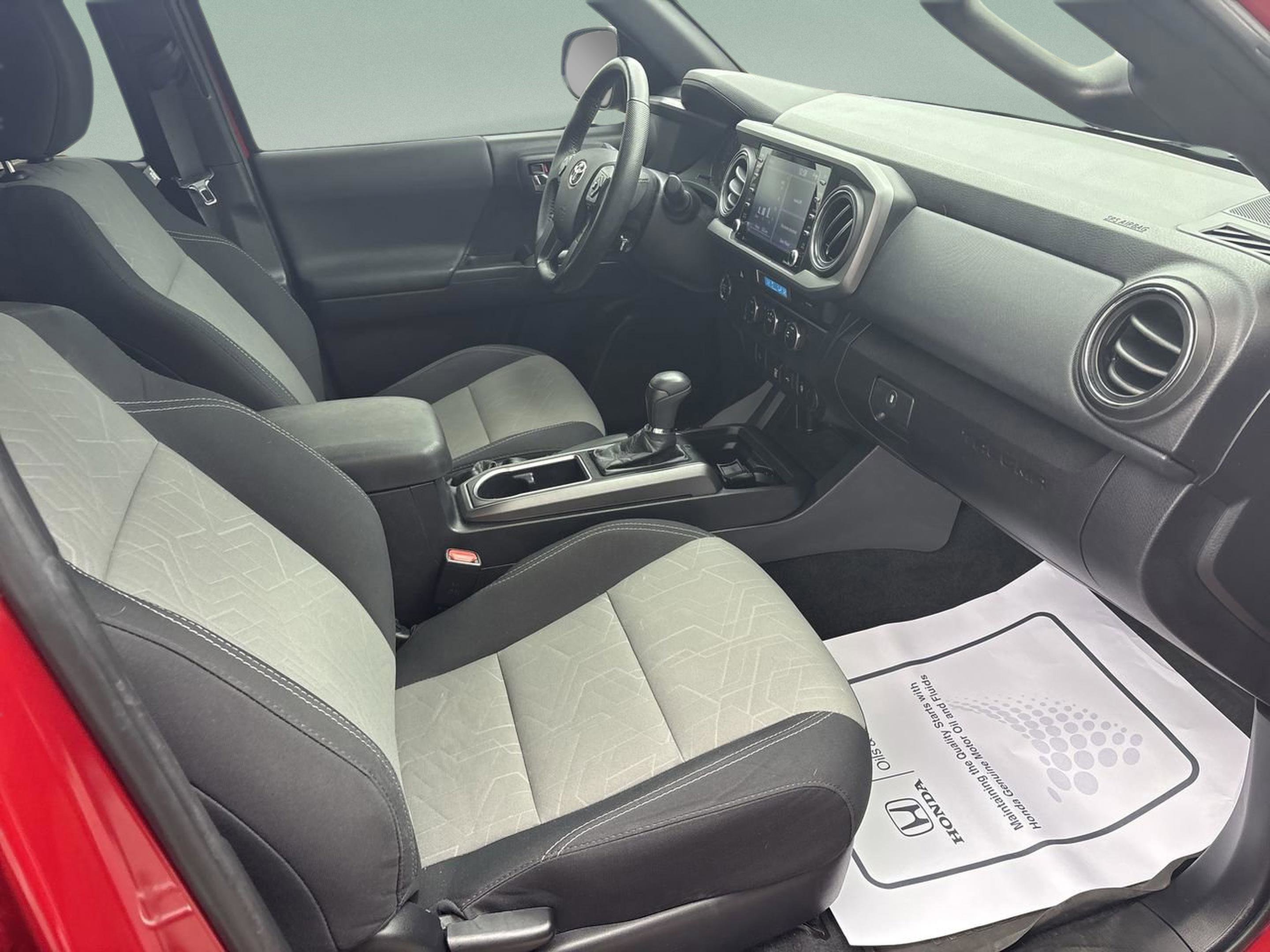 Used 2021 Toyota Tacoma TRD Sport image 22