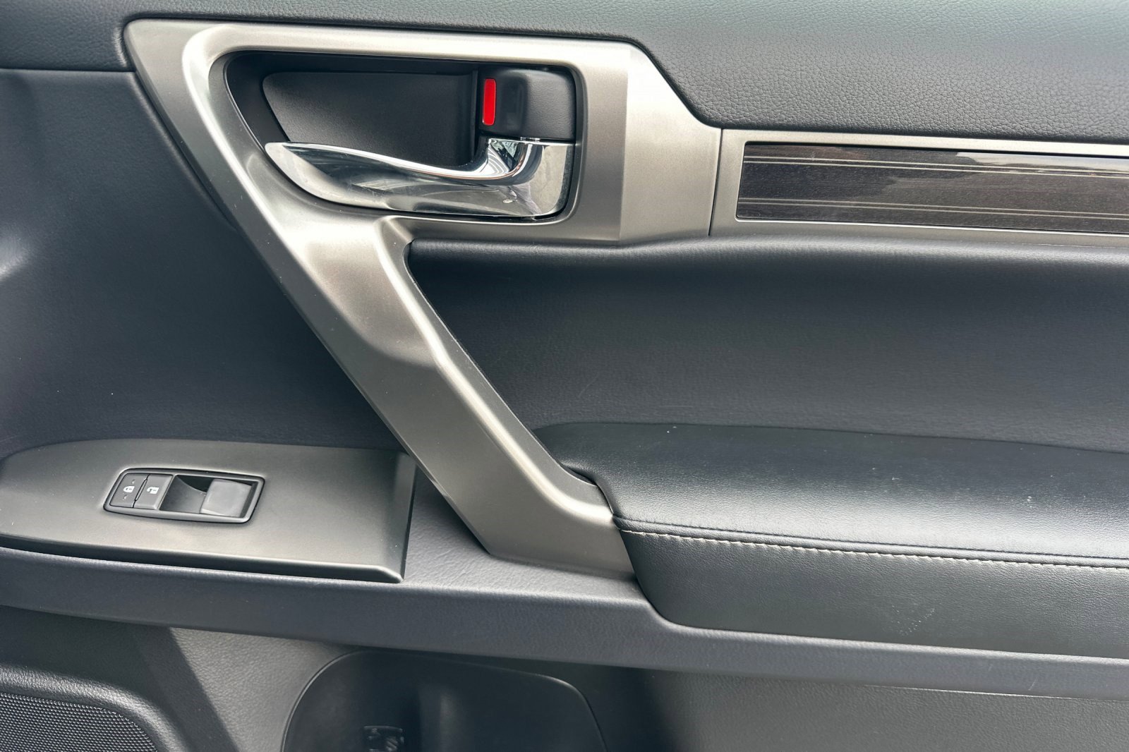 Used 2023 Lexus GX 460 Premium w/ Premium Package image 22