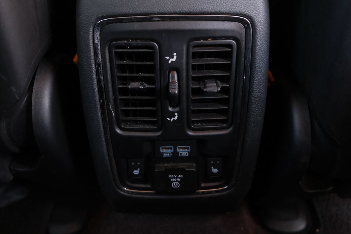 Used 2018 Jeep Grand Cherokee Summit w/ Skid Plate Group AWD/4WD image 36