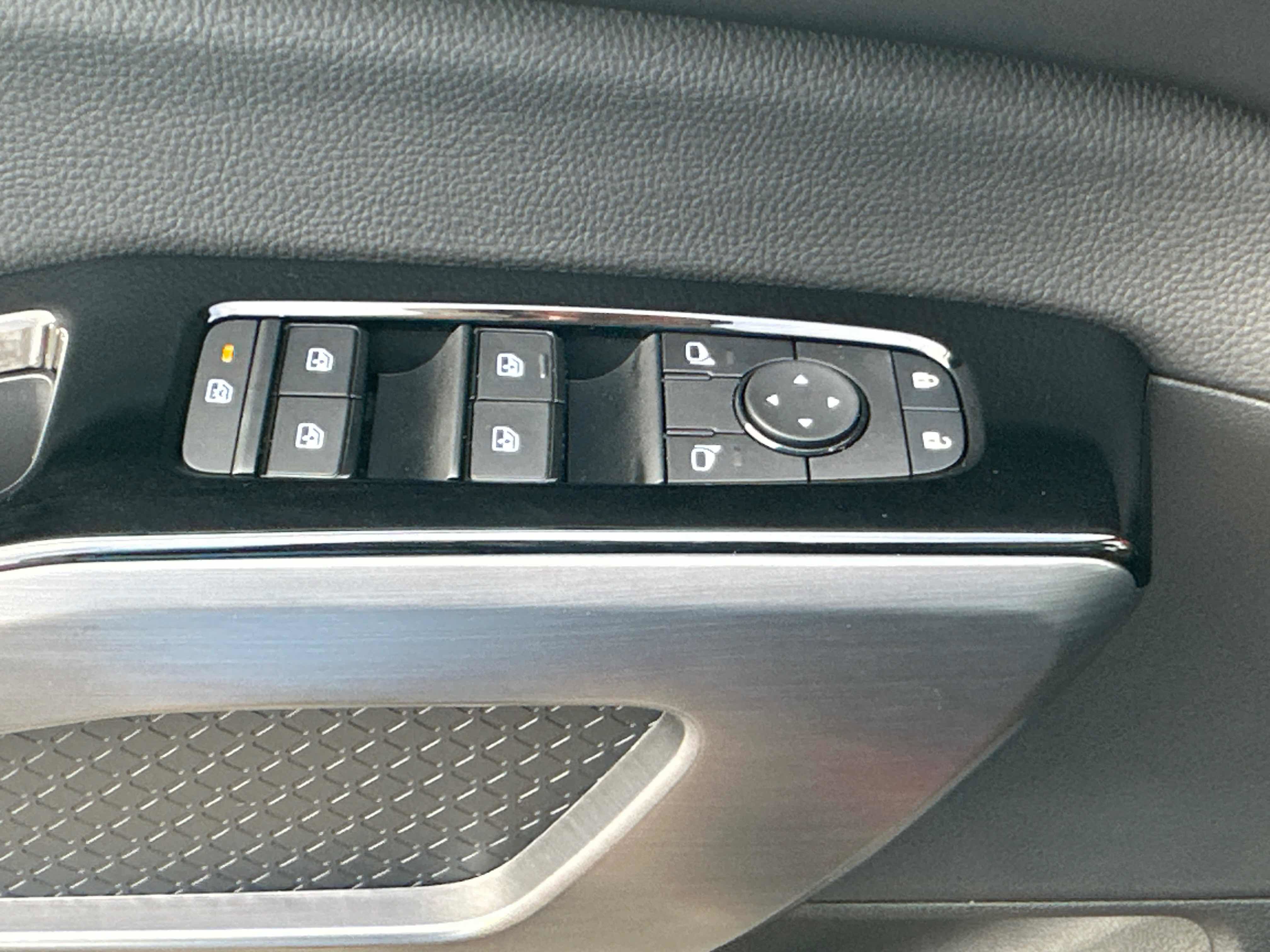 New 2026 Nissan Pathfinder SL AWD/4WD image 21