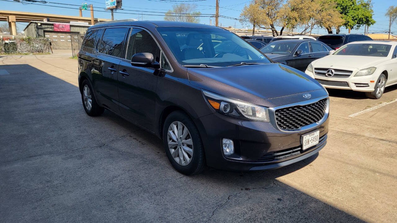 Used 2015 Kia Sedona EX w/ EX Premium Package FWD image 2