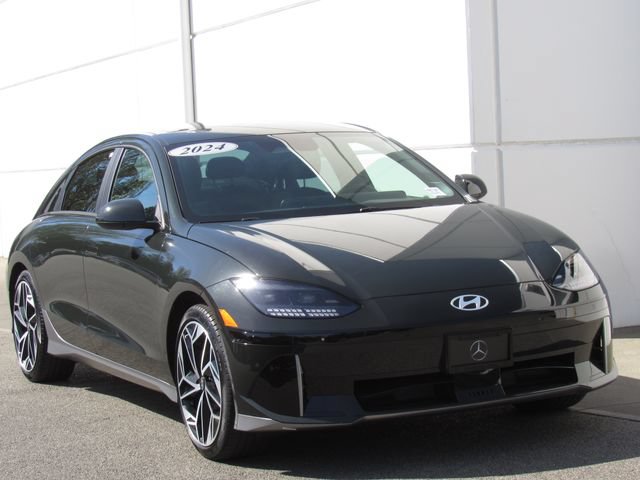 Used 2024 Hyundai Ioniq 6 SEL RWD image 2