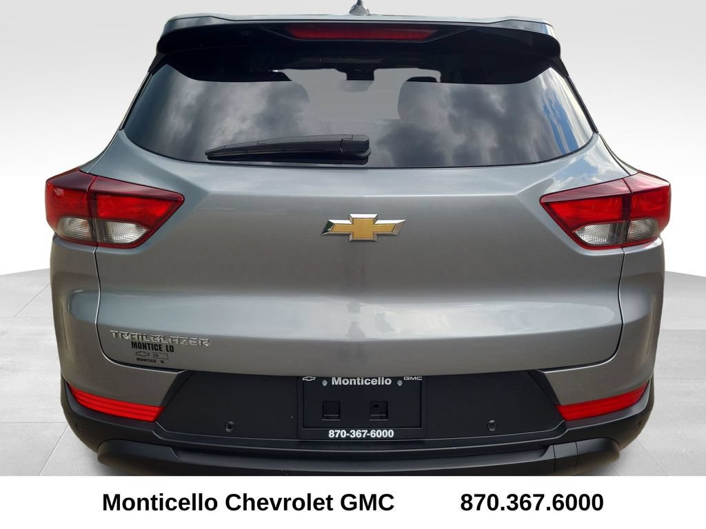 Used 2025 Chevrolet TrailBlazer LS w/ LS Convenience Package FWD image 7