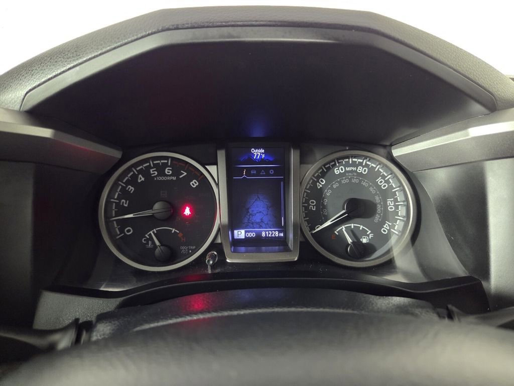 Used 2020 Toyota Tacoma SR5 RWD image 17