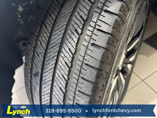 Used 2025 Ford Expedition Platinum w/ Driver's Package AWD/4WD image 36