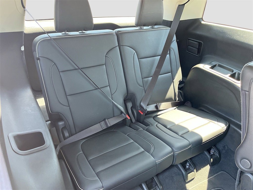 Used 2022 GMC Acadia Denali w/ Black Diamond Edition image 35