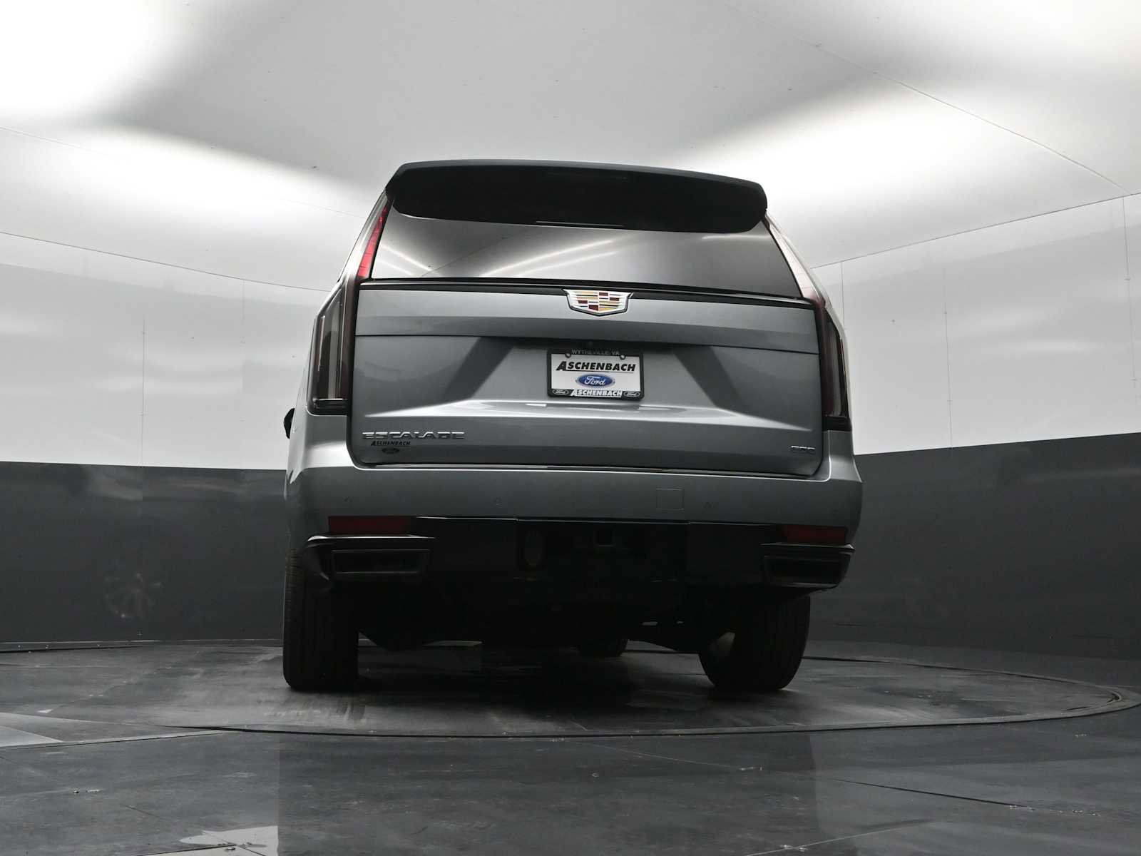Used 2023 Cadillac Escalade Sport Platinum image 34
