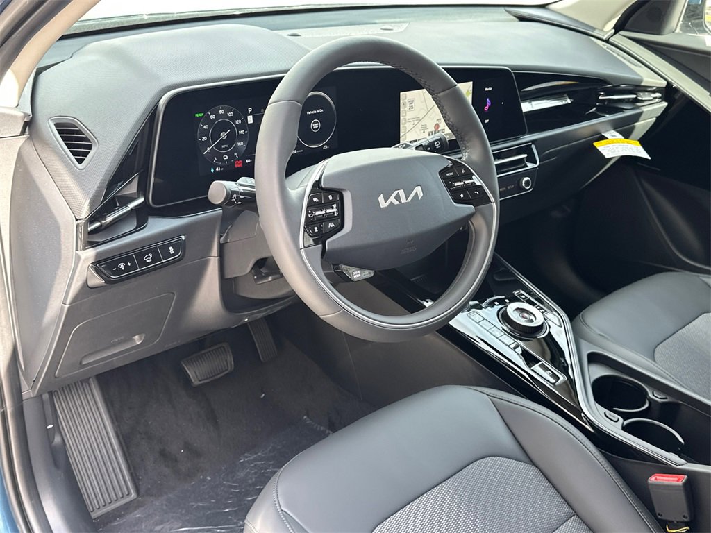 New 2025 Kia Niro Wind image 17